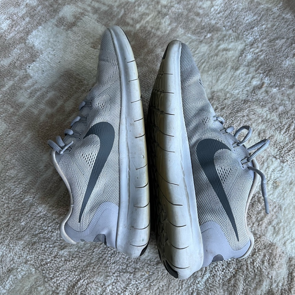 Nike Free Run Platinum Grey size 11